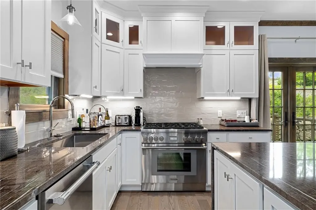 3 Gardenia Drive Richmond RI 02898