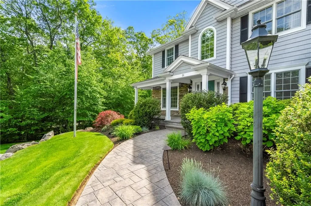 51 Womantam Lane Cumberland RI 02864