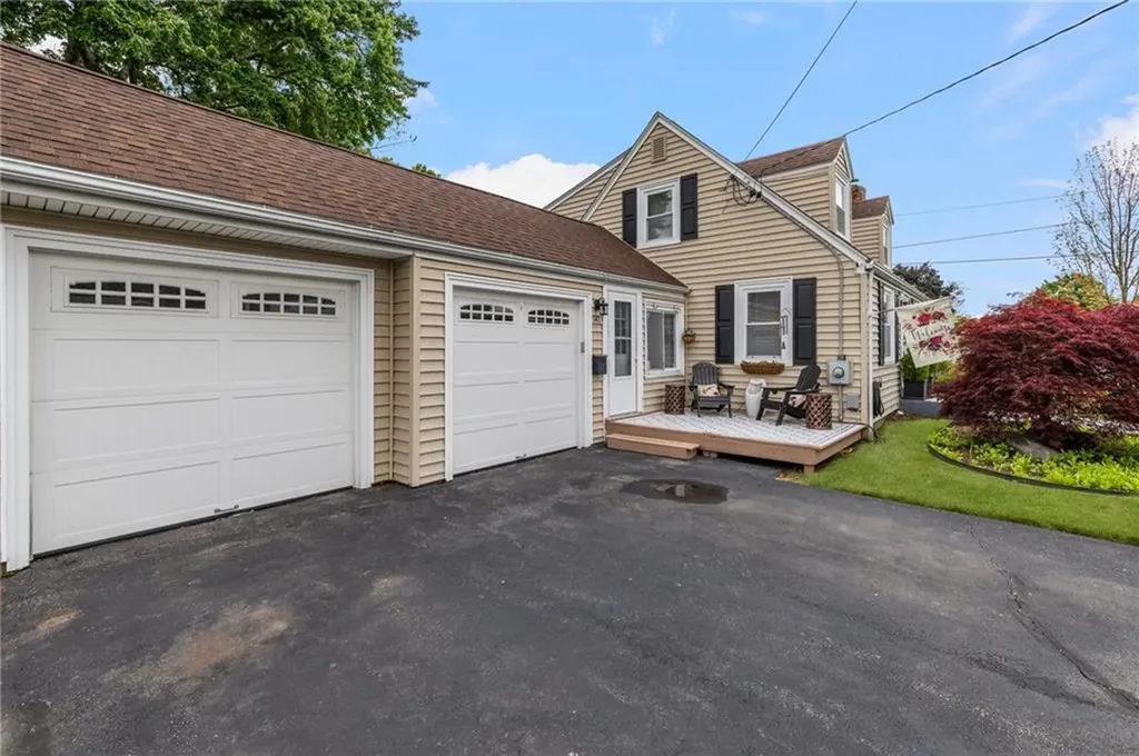 141 Plantation Drive Cranston RI 02920