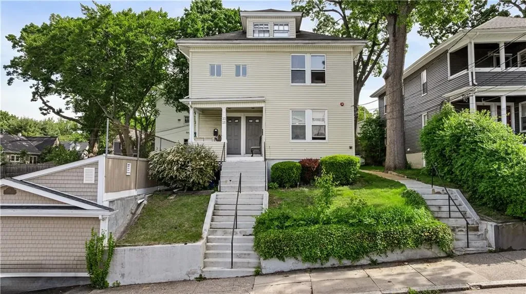 23 Auburn Street Pawtucket RI 02860