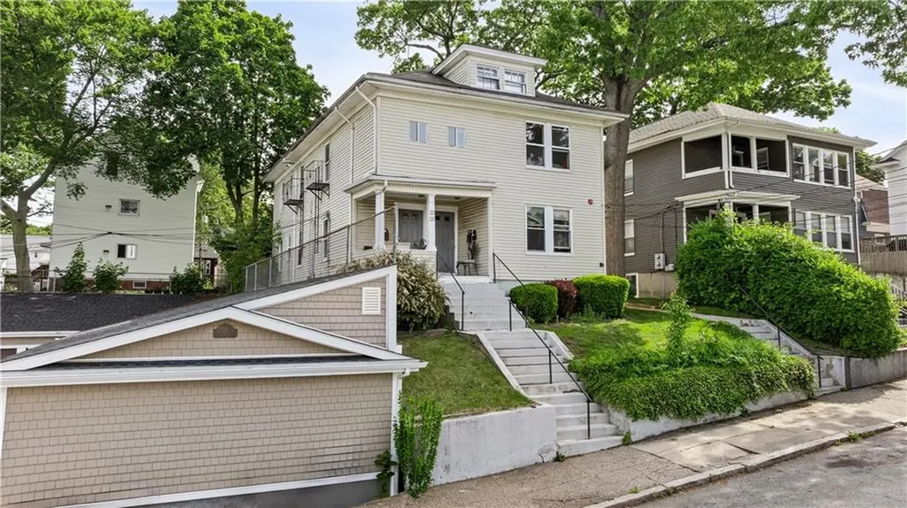 23 Auburn Street Pawtucket RI 02860