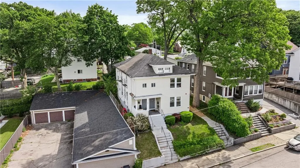 23 Auburn Street Pawtucket RI 02860