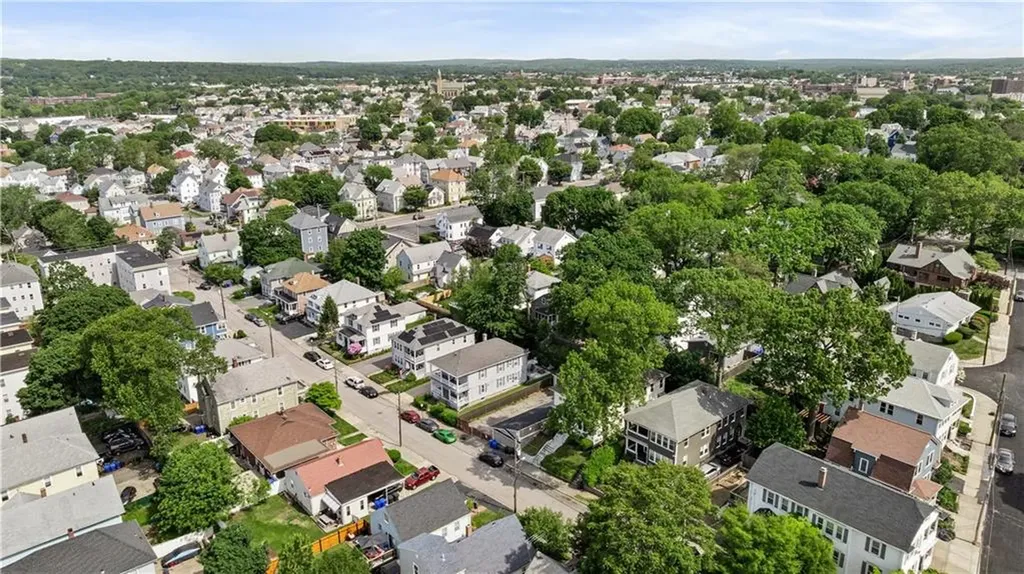 23 Auburn Street Pawtucket RI 02860