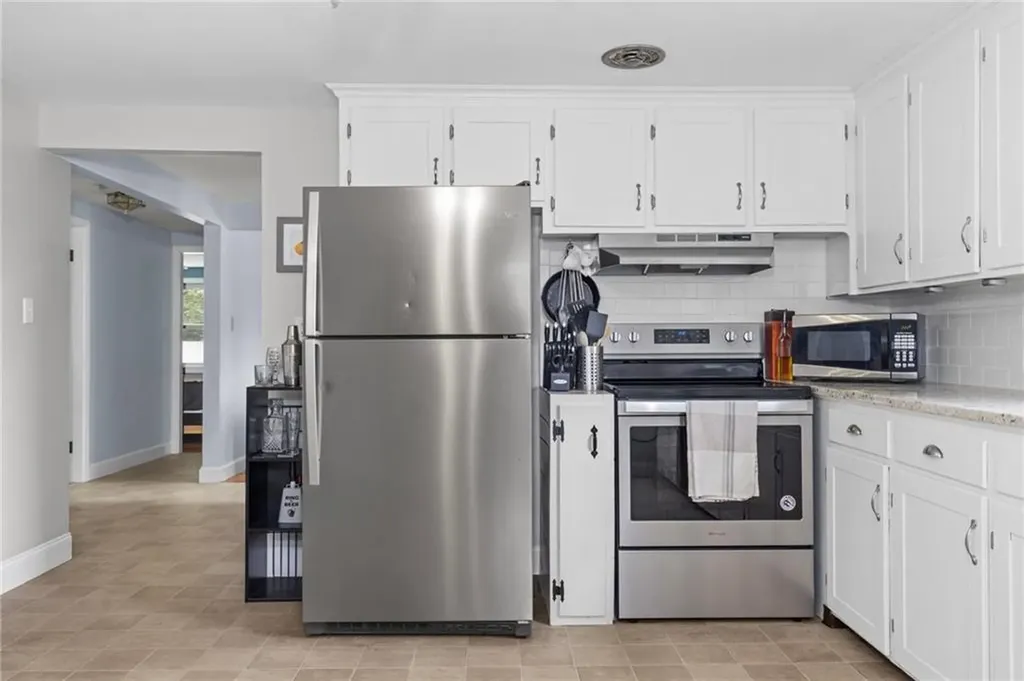 41 Valley View Drive Cumberland RI 02864