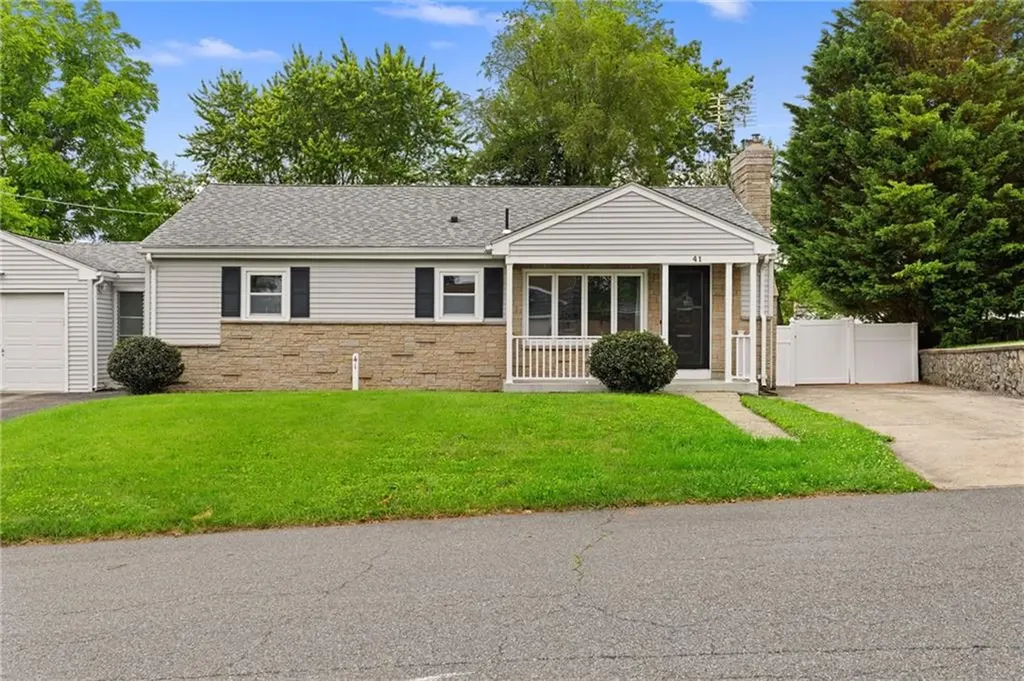 41 Valley View Drive Cumberland RI 02864