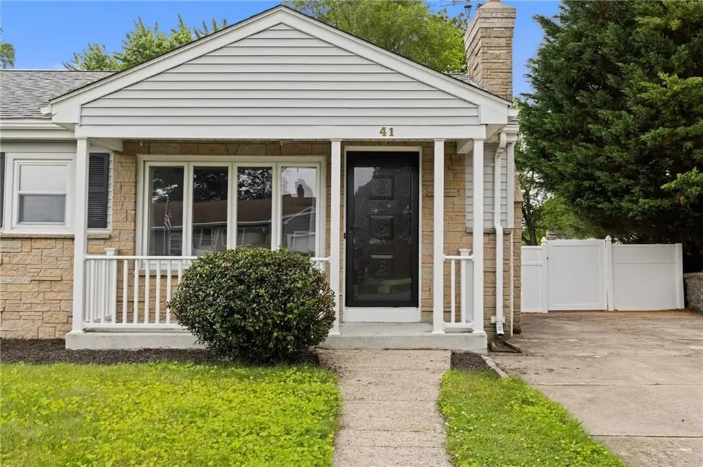 41 Valley View Drive Cumberland RI 02864