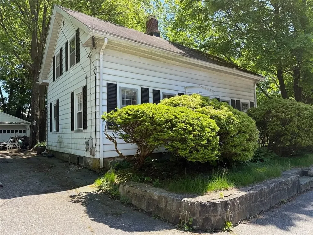 454 Fairview Avenue Coventry RI 02816