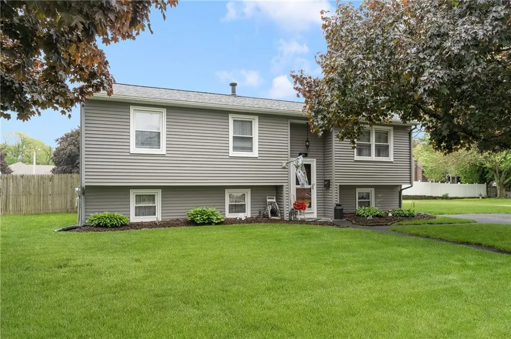 16 Westwood Drive Warwick RI 02889