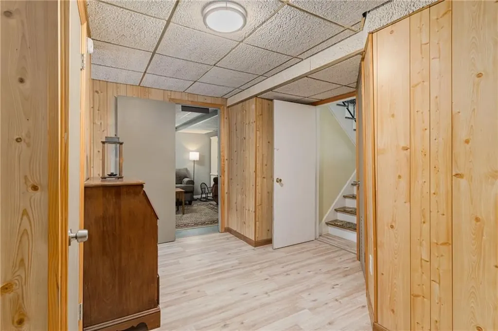 16 Westwood Drive Warwick RI 02889