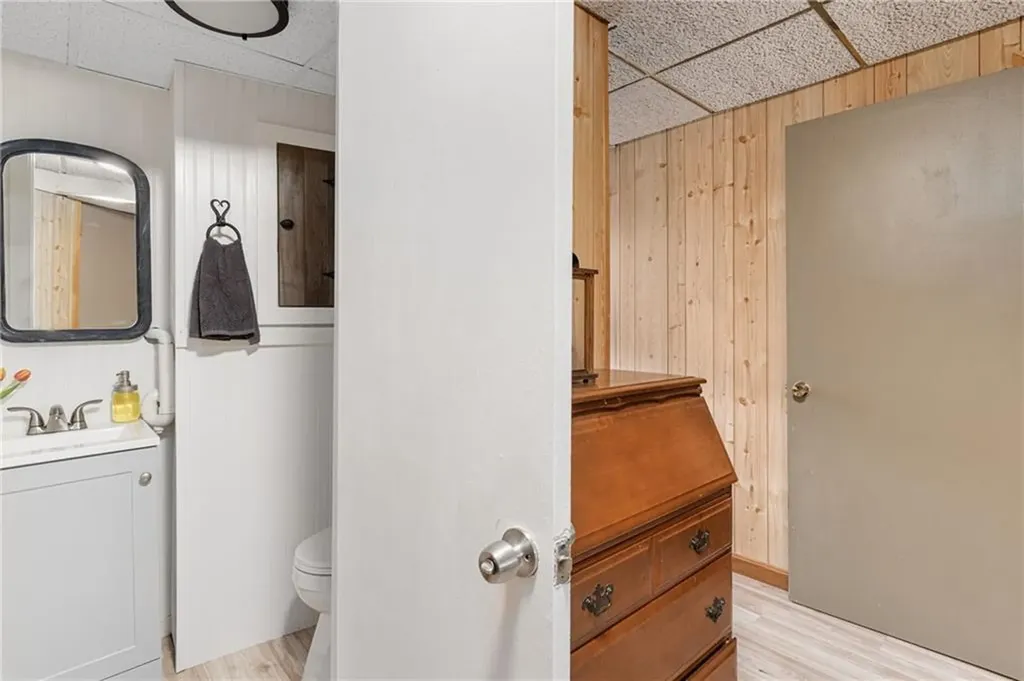 16 Westwood Drive Warwick RI 02889