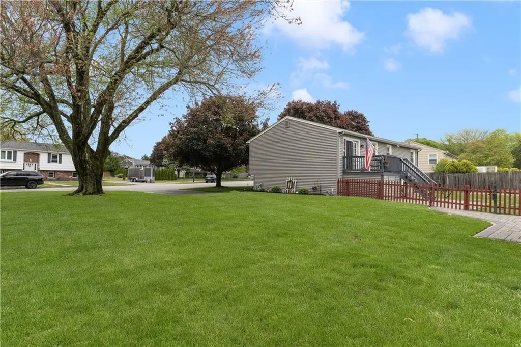16 Westwood Drive Warwick RI 02889
