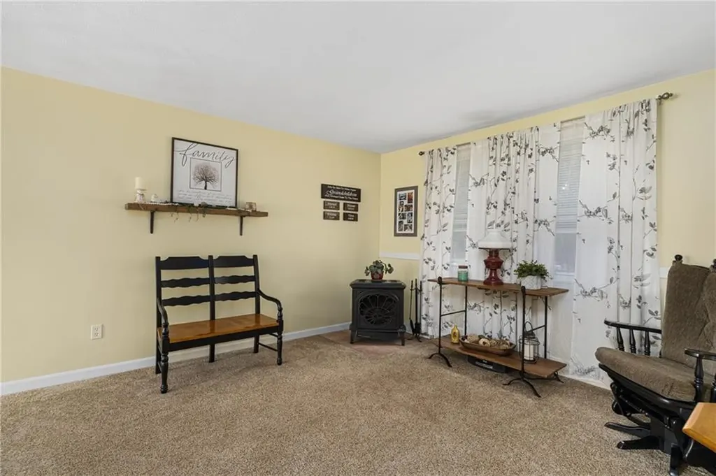 16 Westwood Drive Warwick RI 02889