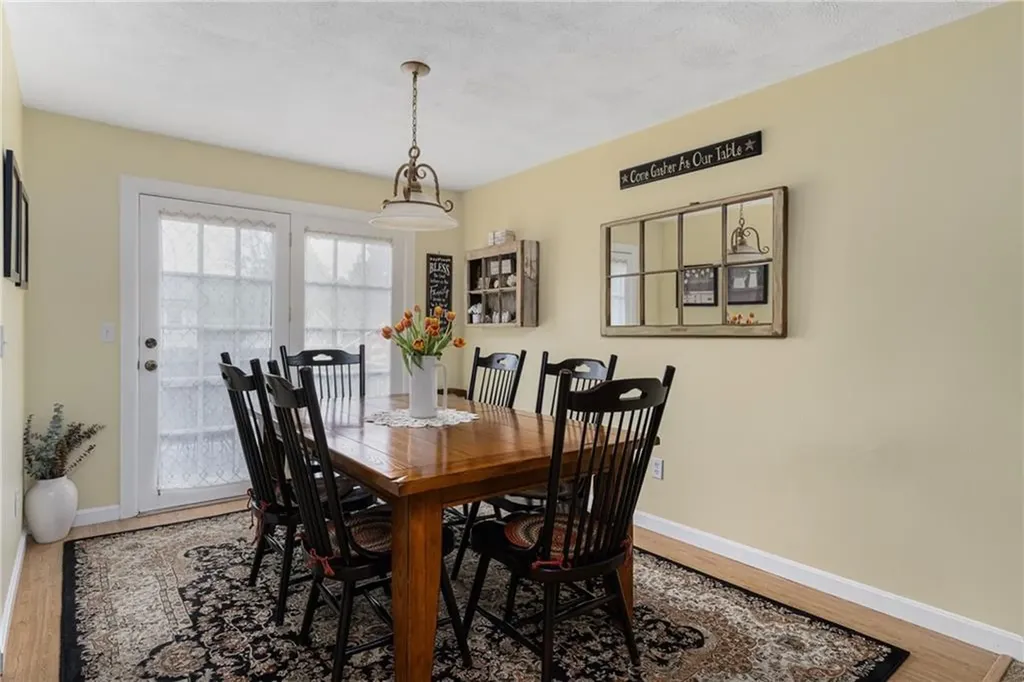 16 Westwood Drive Warwick RI 02889