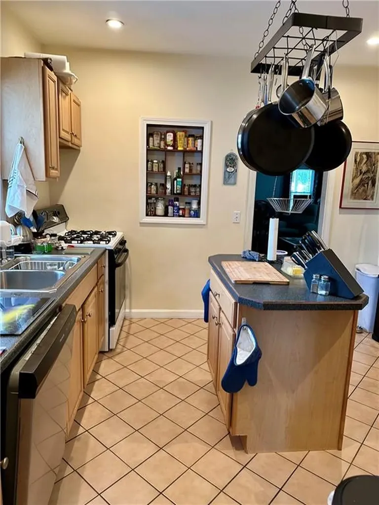 3 Jefferson Street Warwick RI 02888