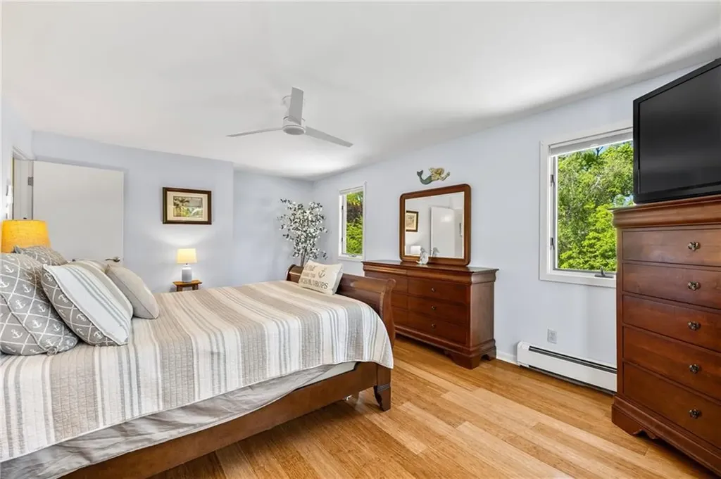 11 Cove Road Narragansett RI 02882