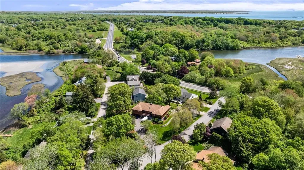 11 Cove Road Narragansett RI 02882