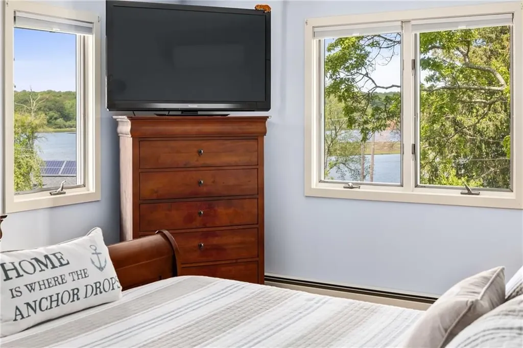 11 Cove Road Narragansett RI 02882
