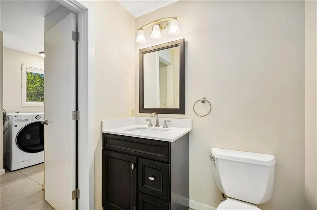11 Cove Road Narragansett RI 02882