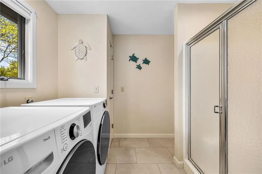 11 Cove Road Narragansett RI 02882