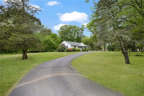 139 Fletcher Road North Kingstown RI 02852