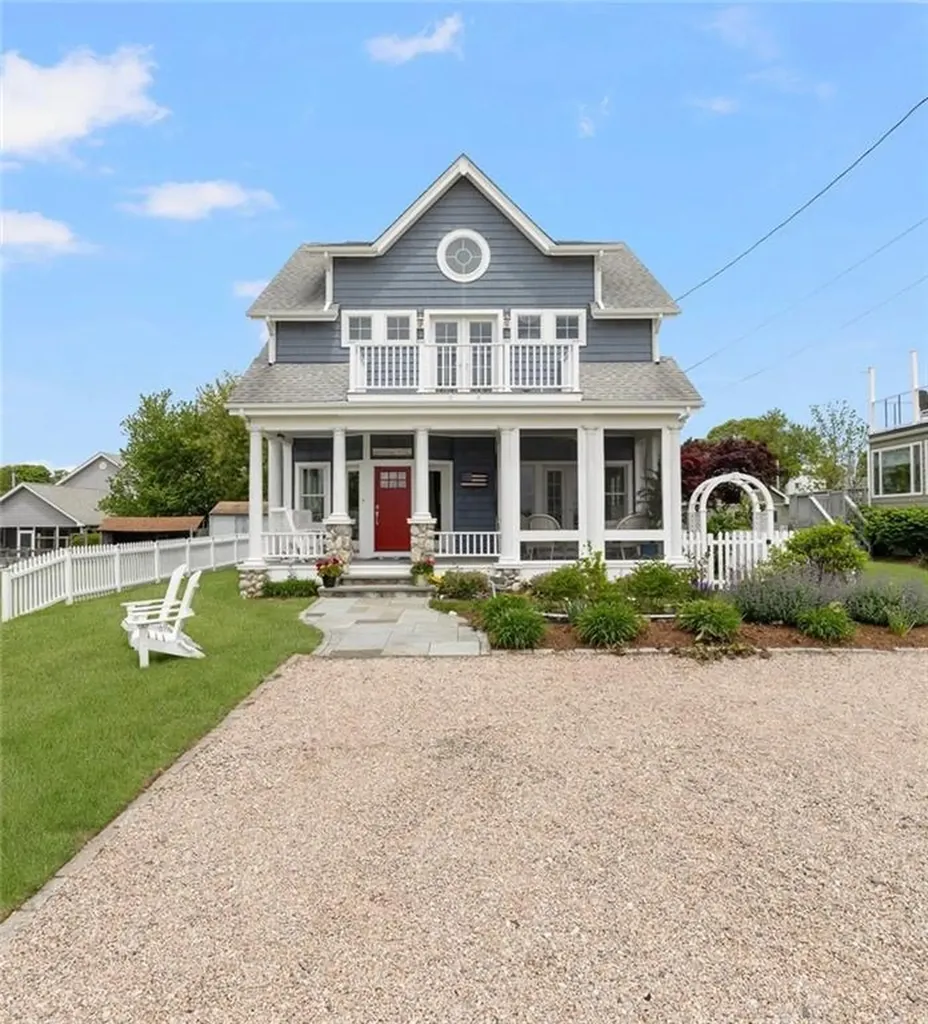 439 Wandsworth Street Narragansett RI 02882