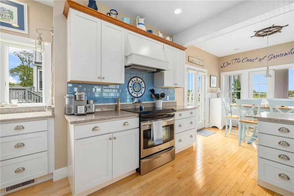 439 Wandsworth Street Narragansett RI 02882