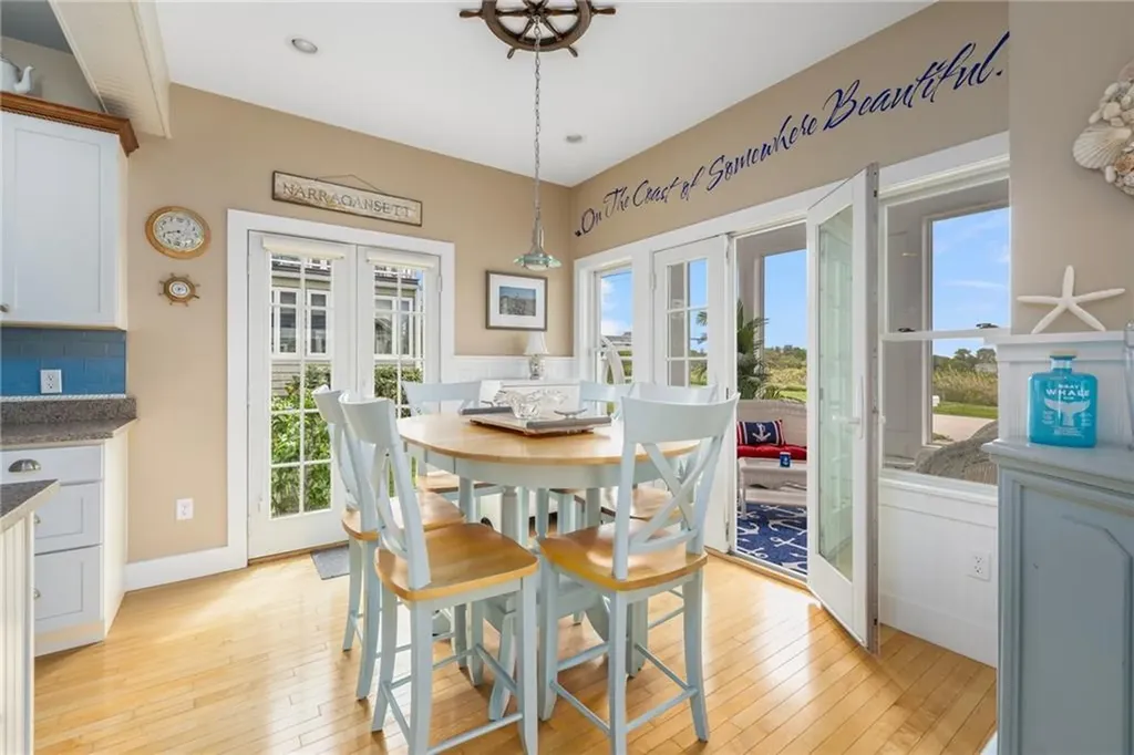 439 Wandsworth Street Narragansett RI 02882