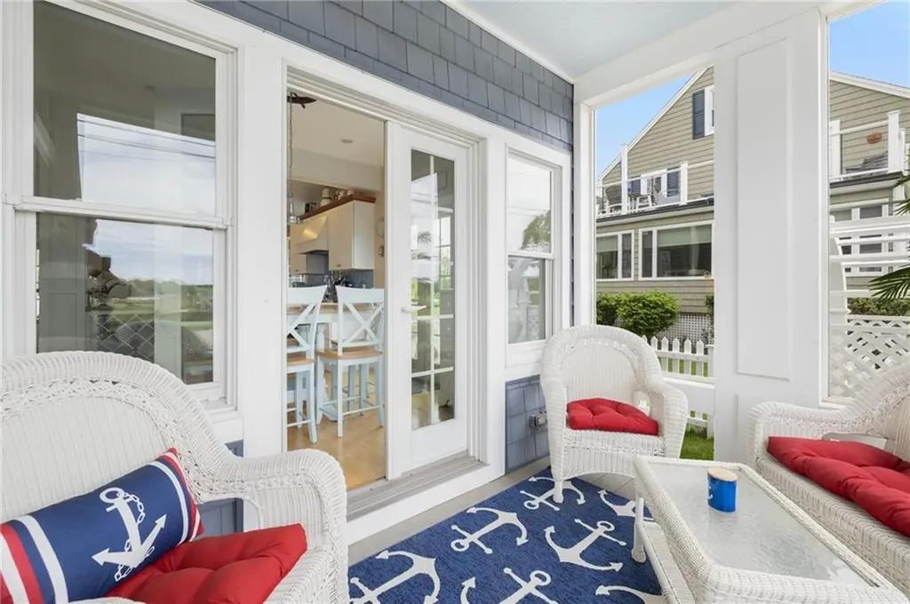 439 Wandsworth Street Narragansett RI 02882