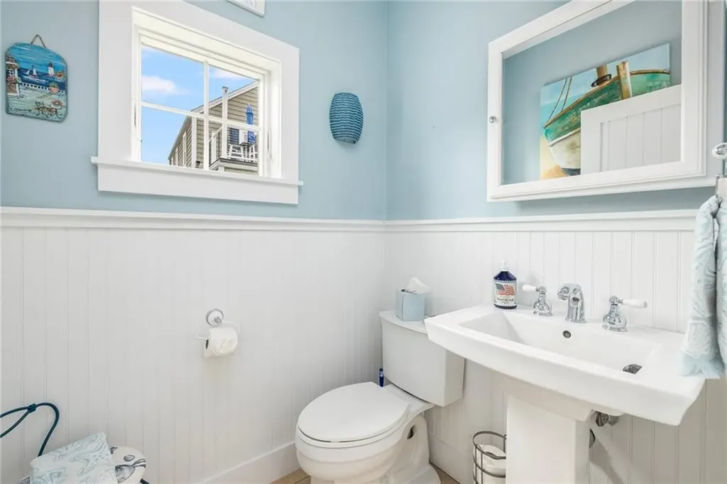 439 Wandsworth Street Narragansett RI 02882
