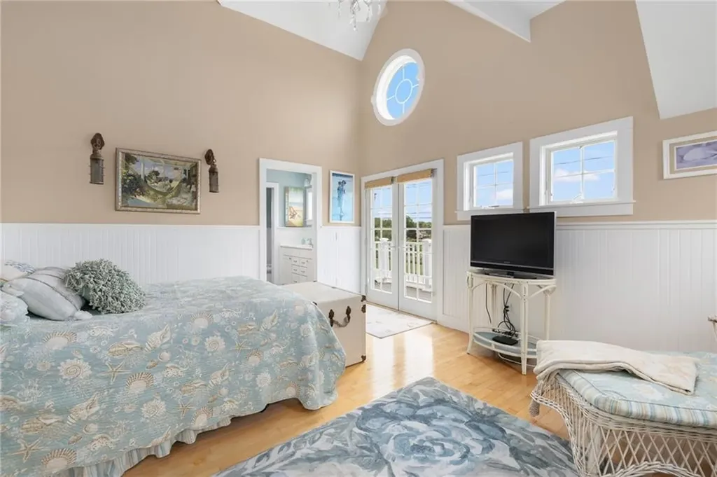 439 Wandsworth Street Narragansett RI 02882