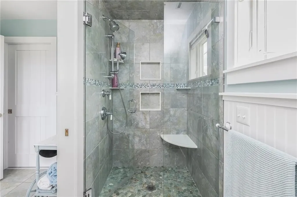 439 Wandsworth Street Narragansett RI 02882