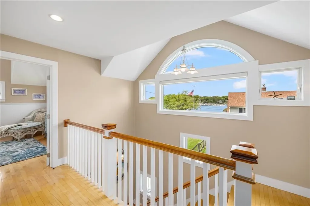 439 Wandsworth Street Narragansett RI 02882