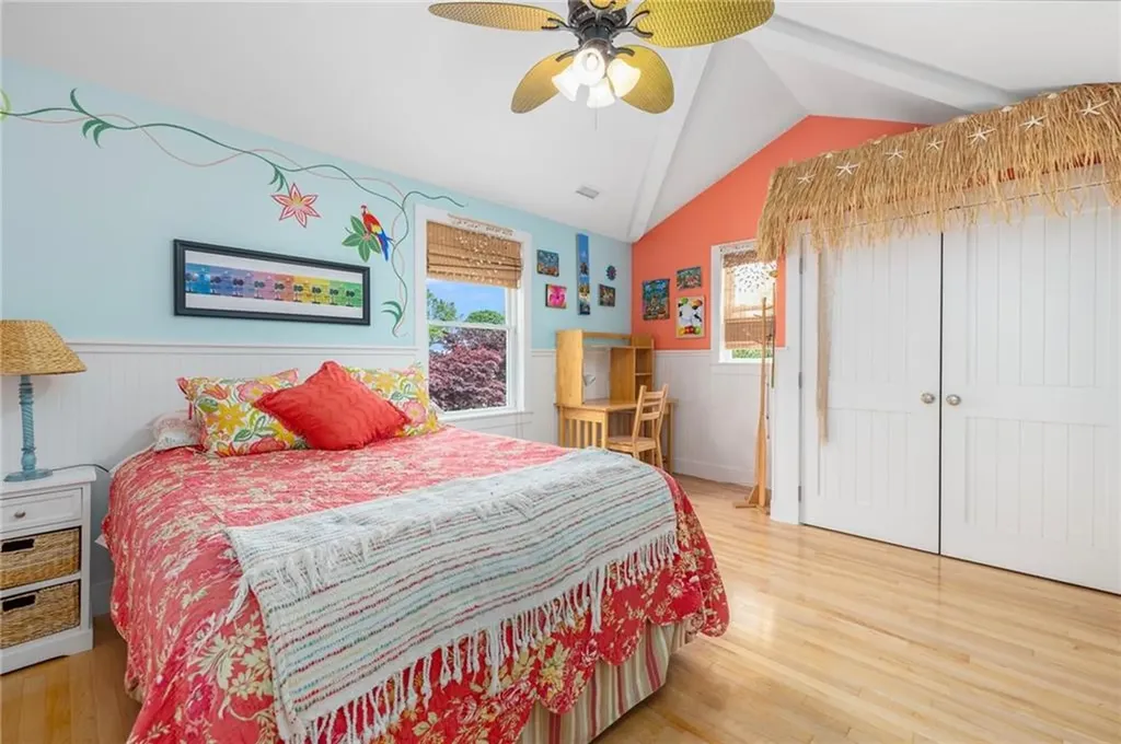 439 Wandsworth Street Narragansett RI 02882