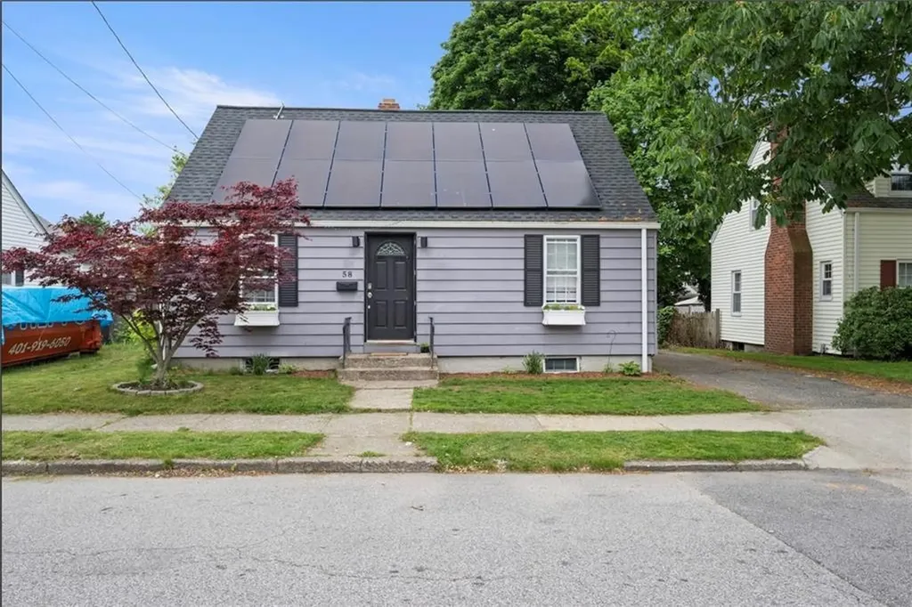 58 Edgemere Road Pawtucket RI 02861