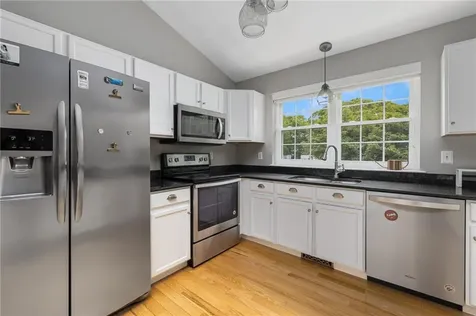 299 South Christopher Avenue Tiverton RI 02878