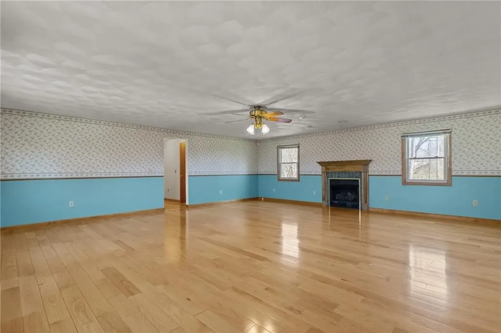 9 Greenview Street Cumberland RI 02864