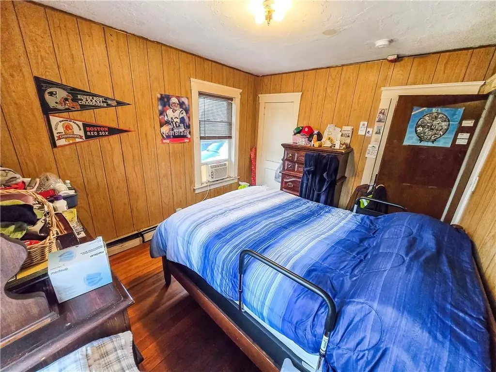 106 Baxter Street Pawtucket RI 02861