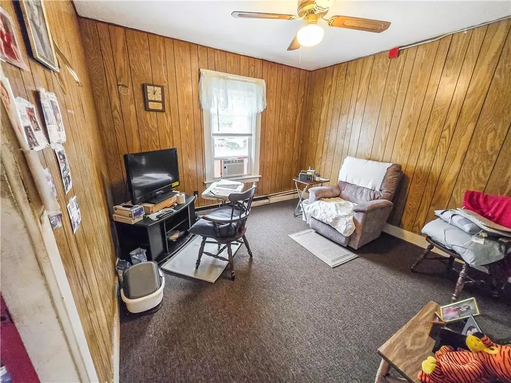 106 Baxter Street Pawtucket RI 02861