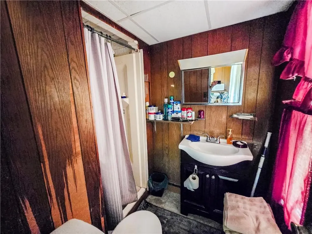 106 Baxter Street Pawtucket RI 02861
