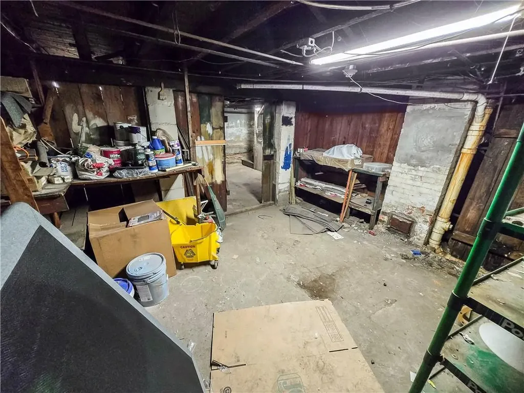 106 Baxter Street Pawtucket RI 02861