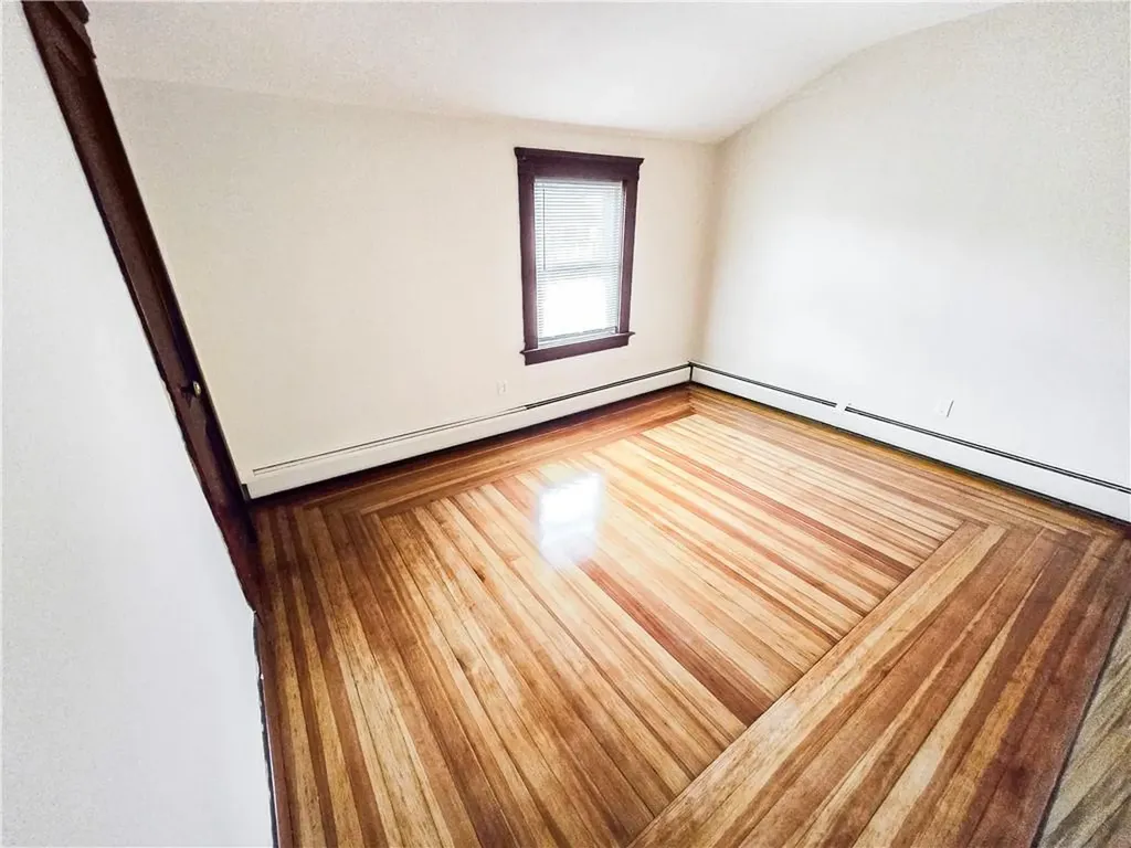 106 Baxter Street Pawtucket RI 02861