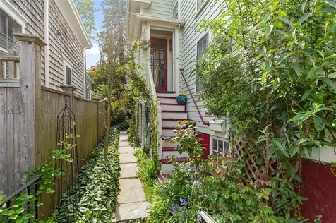 74 Third Street Newport RI 02840