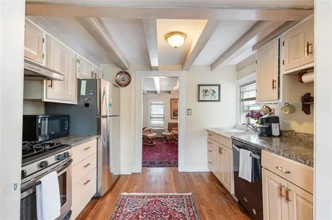 74 Third Street Newport RI 02840
