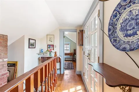 74 Third Street Newport RI 02840