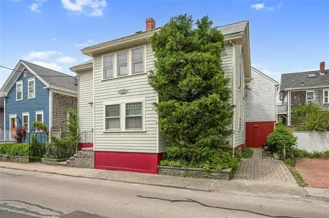 74 Third Street Newport RI 02840