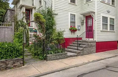74 Third Street Newport RI 02840