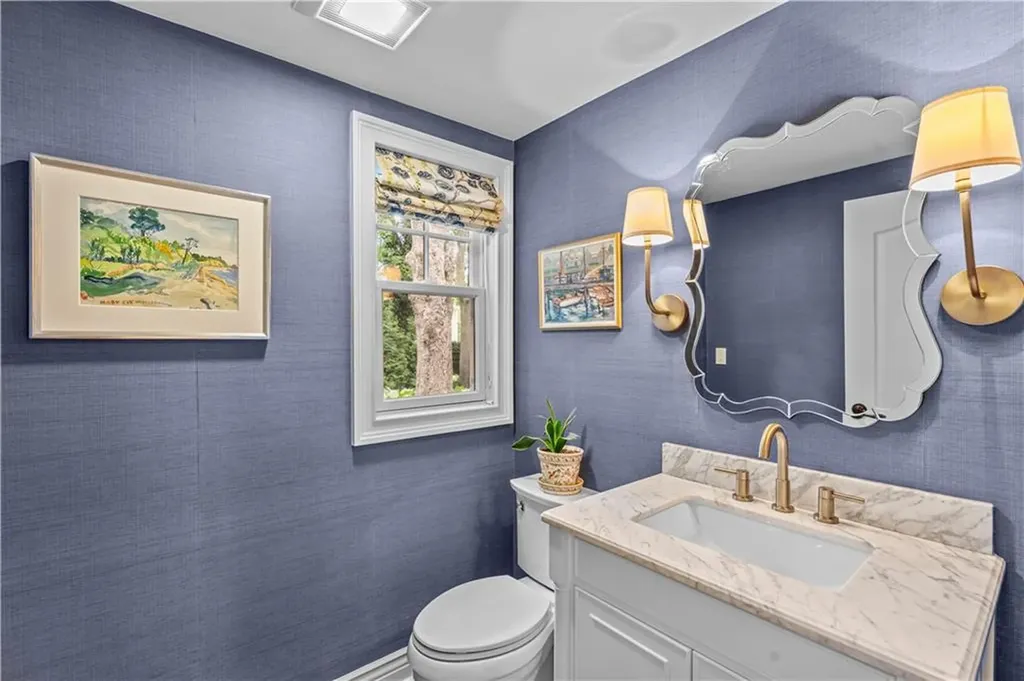 36 Ferry Lane Barrington RI 02806