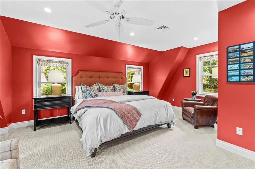 36 Ferry Lane Barrington RI 02806
