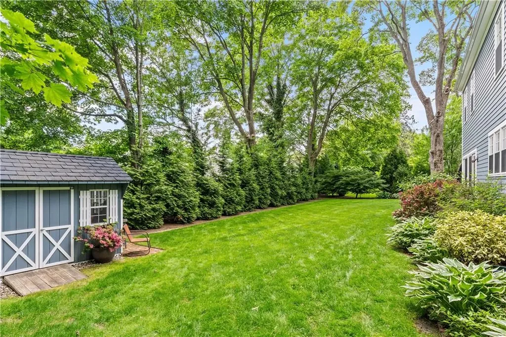 36 Ferry Lane Barrington RI 02806