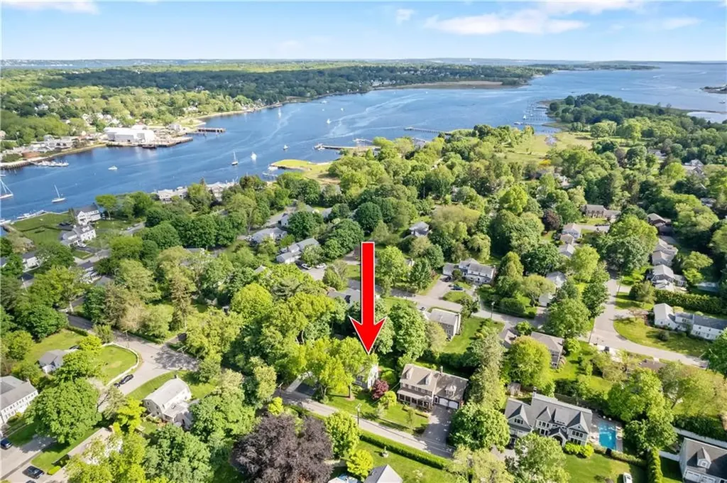 36 Ferry Lane Barrington RI 02806
